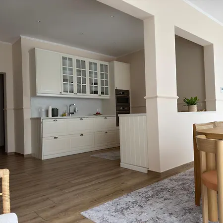 Japandi Villa, Hot Tub, Garden, Smart Home, Near Frankfurt, 10 Guests *