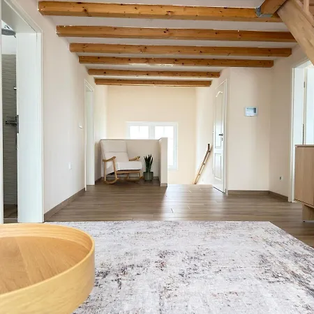 Japandi Villa, Hot Tub, Garden, Smart Home, Near Frankfurt, 10 Guests * Schlüchtern
