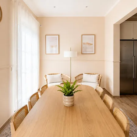 Japandi Family With Garden, 4 Bedrooms, Sleeps 10 Villa *
