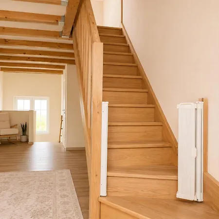 Japandi Family With Garden, 4 Bedrooms, Sleeps 10 *